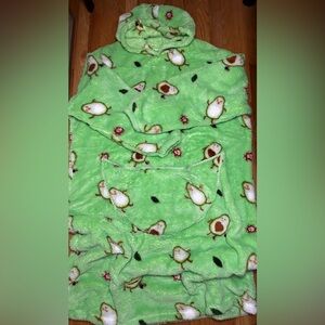 Avocado Oversized Hooded Wearable Blanket